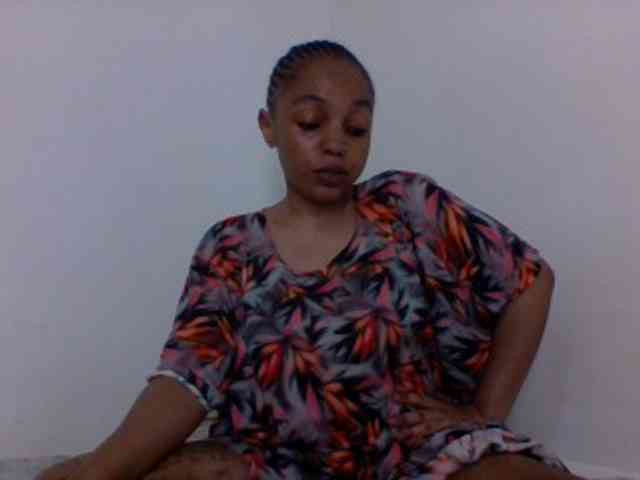 Candy011 webcam
