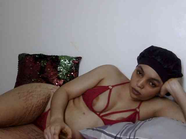 Candy011 webcam