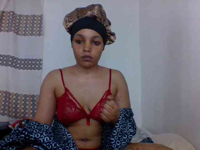 Candy011 webcam