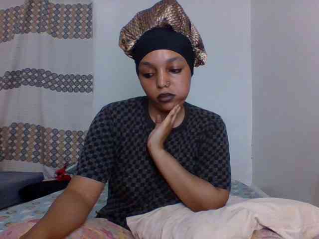 Candy011 webcam