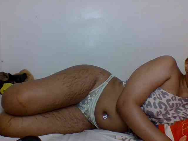Candy011 webcam