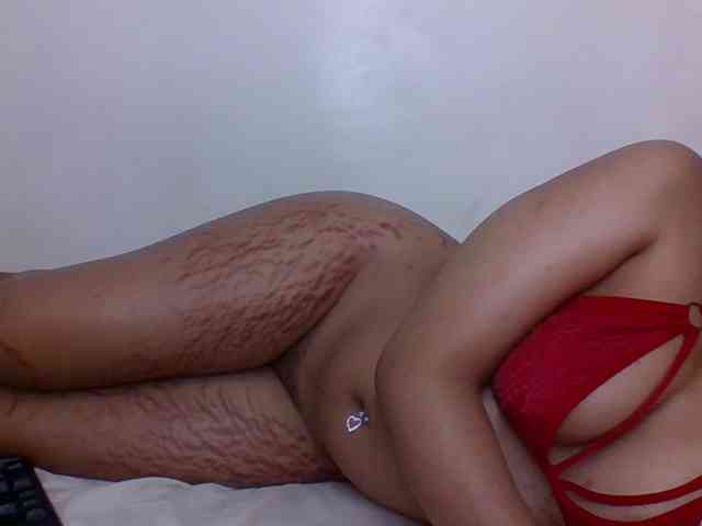 Candy011 webcam