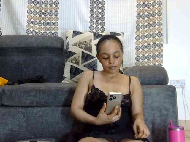 Candy011 webcam