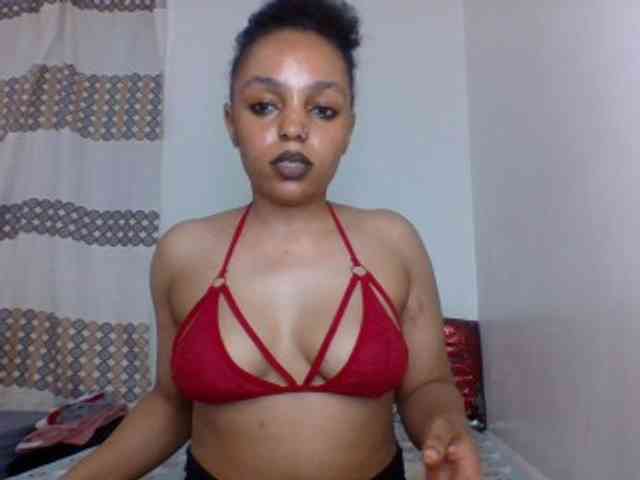 Candy011 webcam