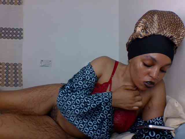 Candy011 webcam
