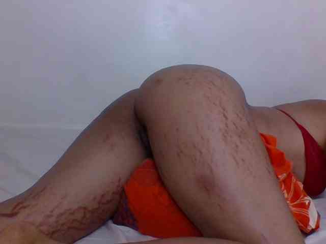 Candy011 webcam
