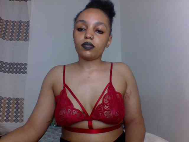 Candy011 webcam