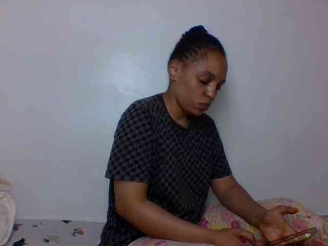 Candy011 webcam