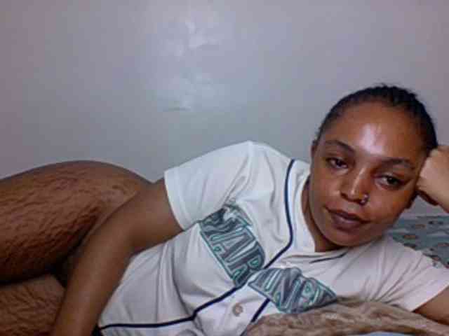 Candy011 webcam