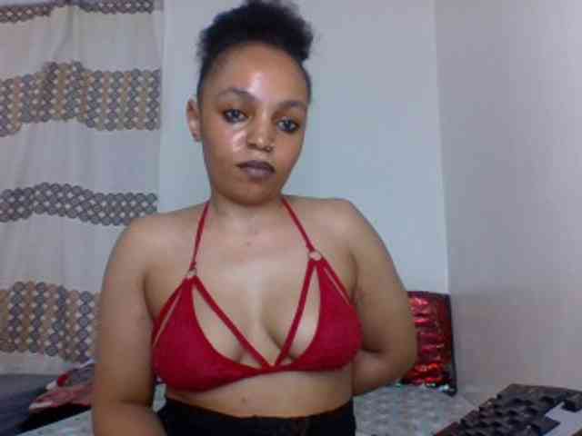 Candy011 webcam