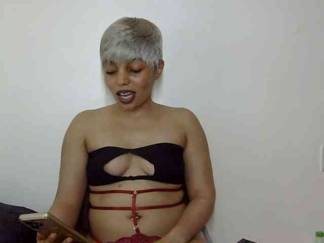 Candy011 webcam