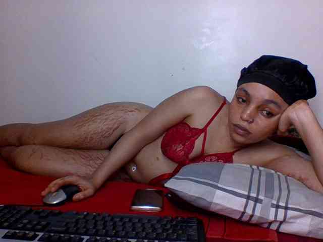 Candy011 webcam