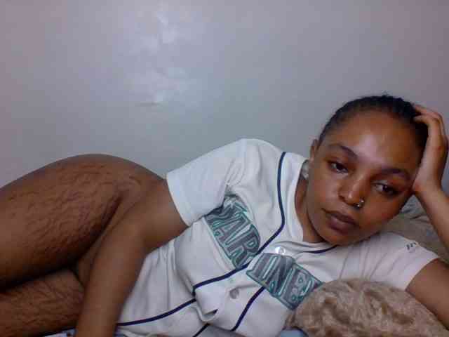 Candy011 webcam