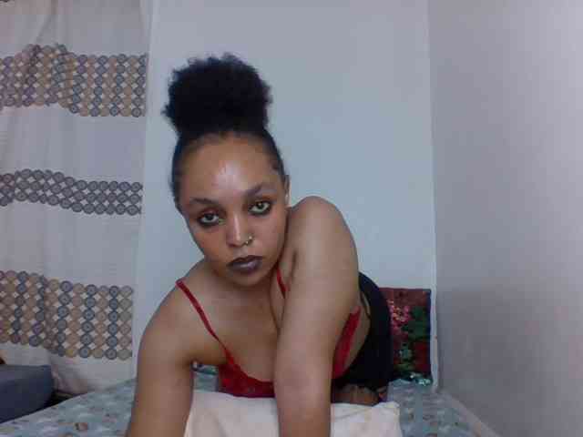 Candy011 webcam