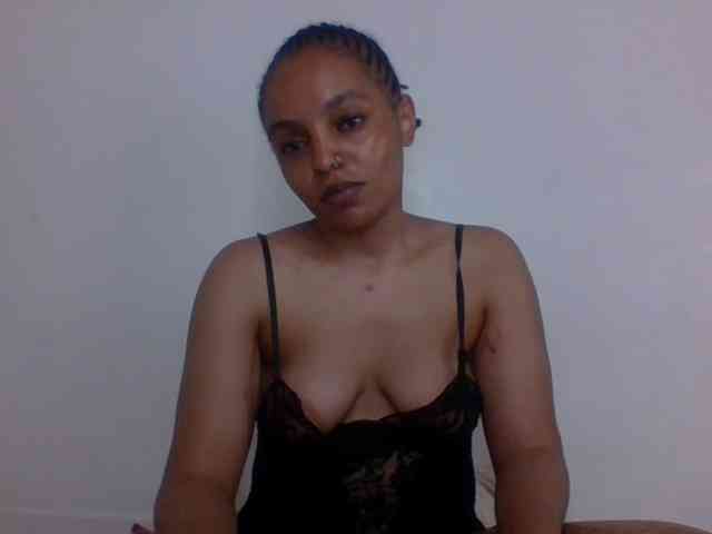 Candy011 webcam