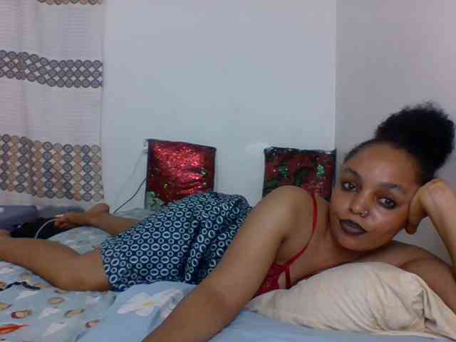 Candy011 webcam