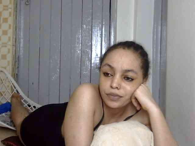 Candy011 webcam