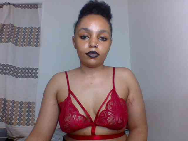 Candy011 webcam