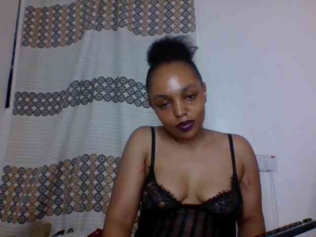Candy011 webcam