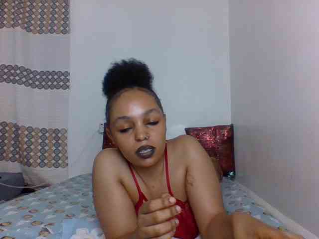 Candy011 webcam