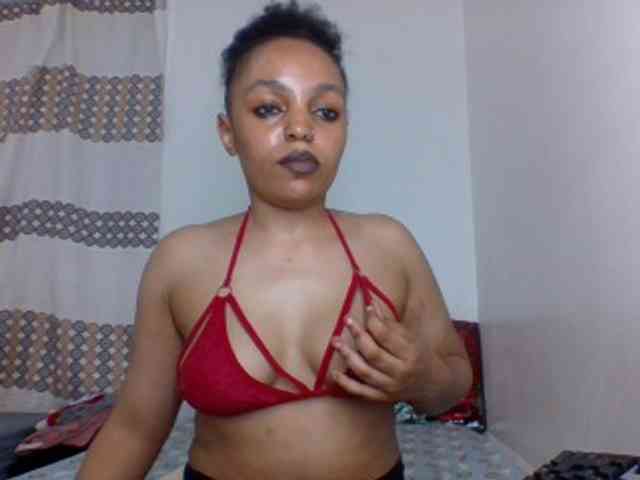 Candy011 webcam