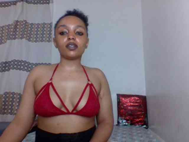 Candy011 webcam