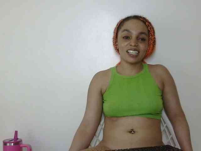 Candy011 webcam