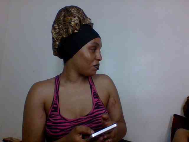 Candy011 webcam