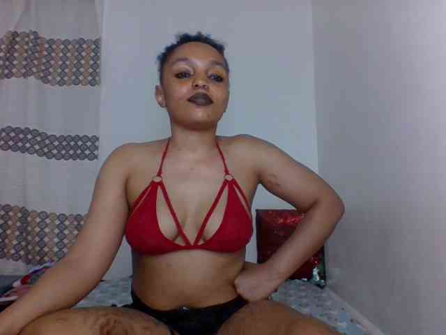 Candy011 webcam