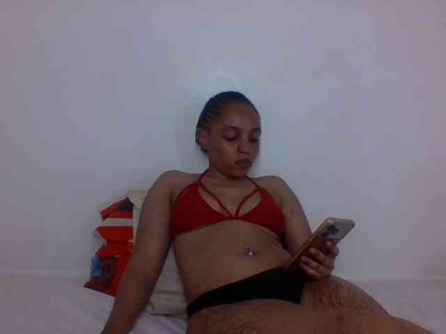 Candy011 webcam
