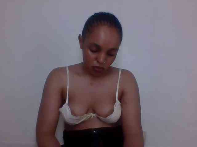 Candy011 webcam