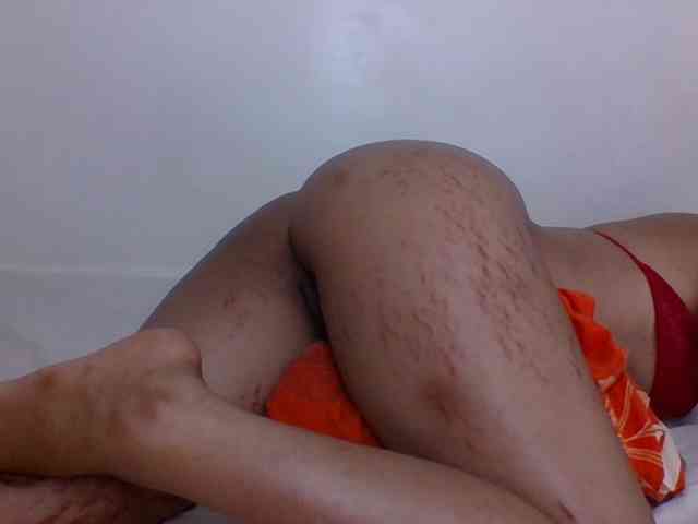 Candy011 webcam