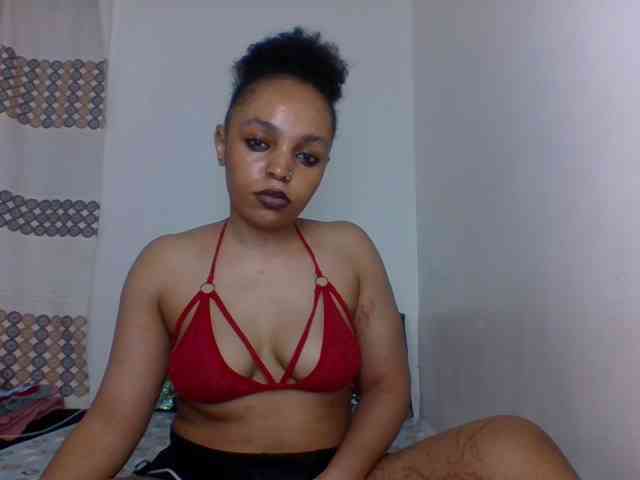 Candy011 webcam