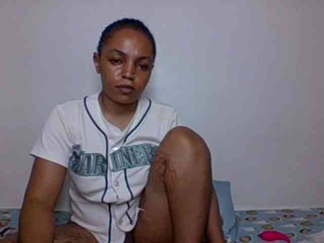 Candy011 webcam