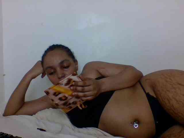 Candy011 webcam