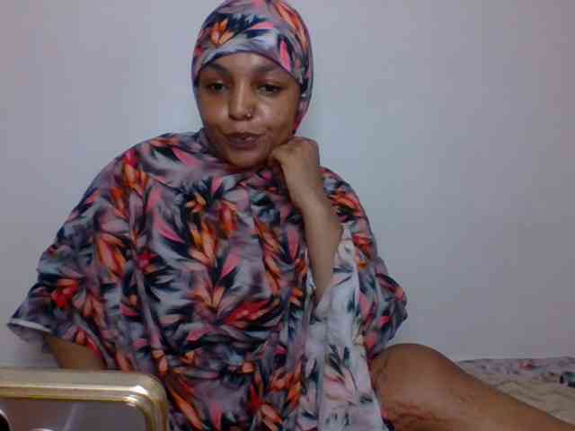 Candy011 webcam