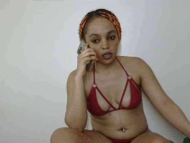 Candy011 webcam