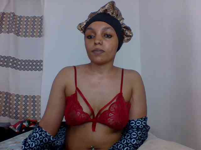 Candy011 webcam
