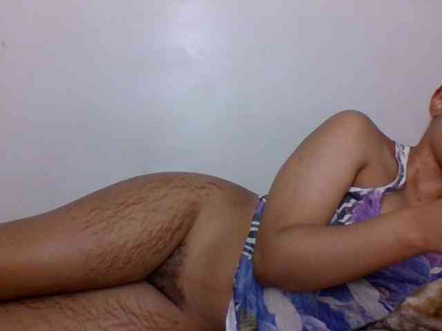 Candy011 webcam