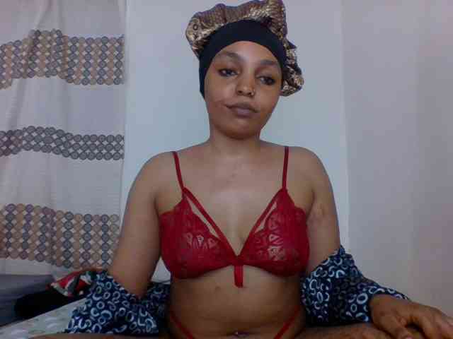 Candy011 webcam