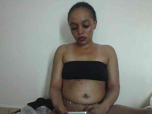 Candy011 webcam