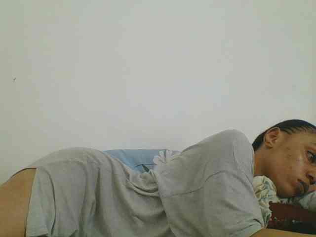 Candy011 webcam