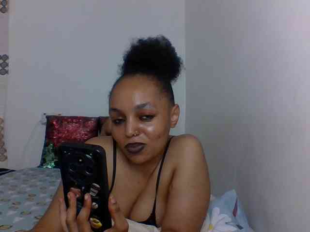 Candy011 webcam