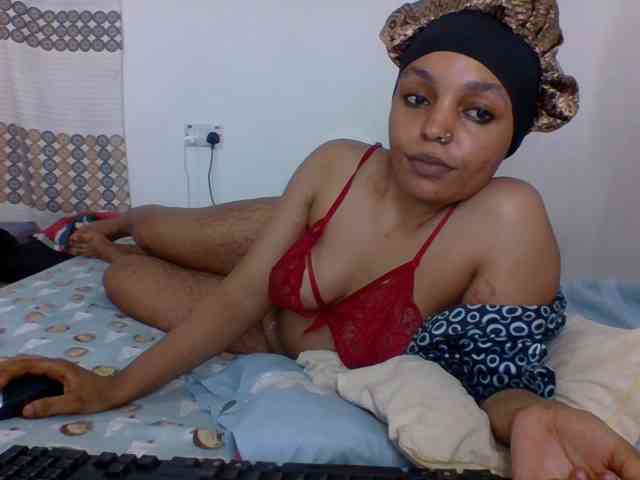 Candy011 webcam