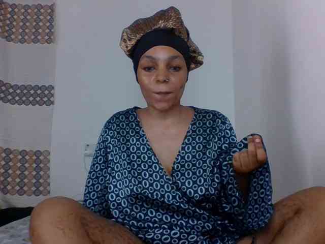 Candy011 webcam