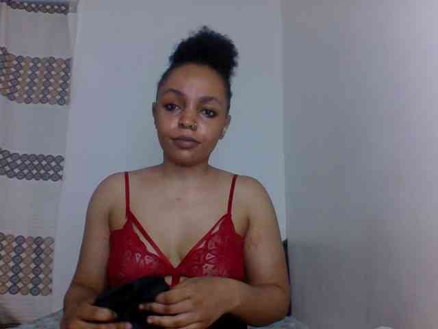 Candy011 webcam