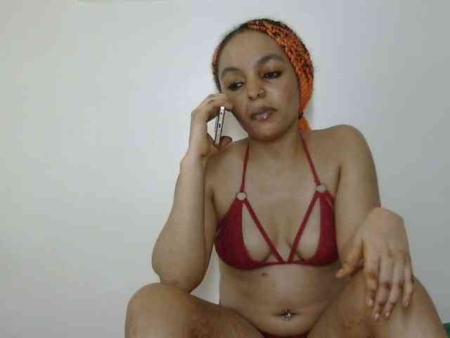 Candy011 webcam