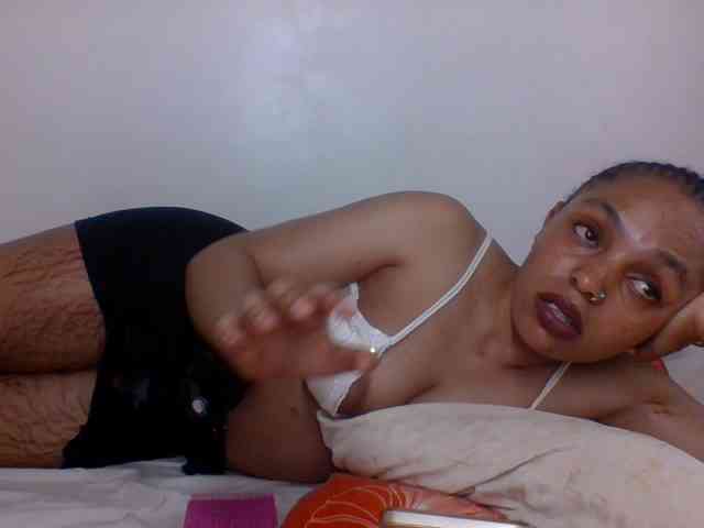 Candy011 webcam