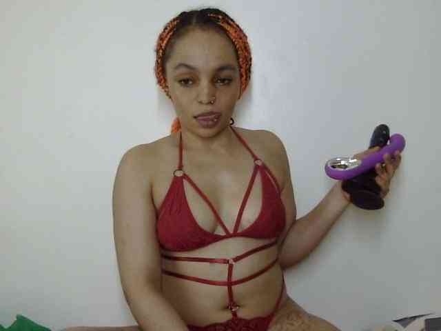 Candy011 webcam