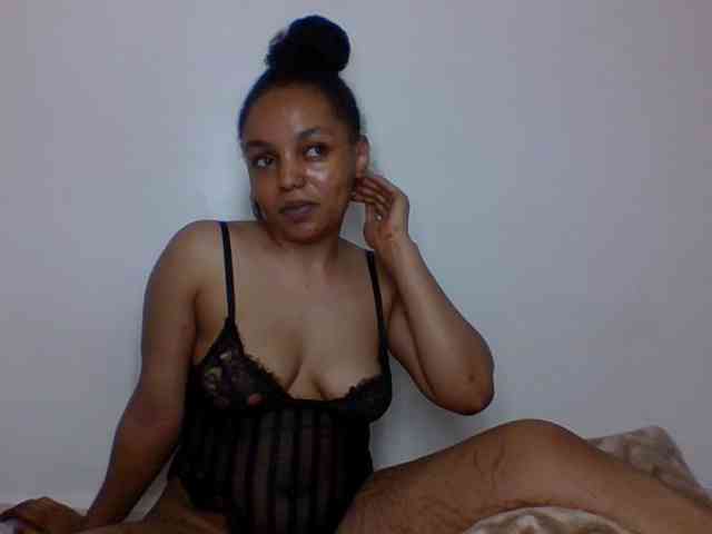 Candy011 webcam